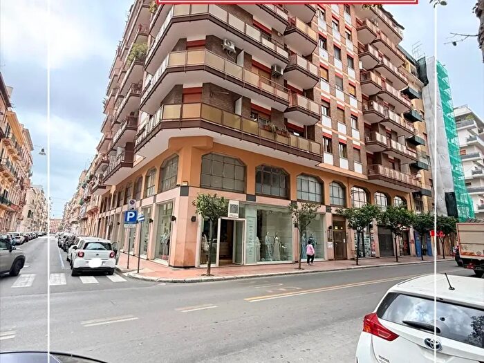 Appartamento quadrilocale in vendita in Via Principe Amedeo, Taranto