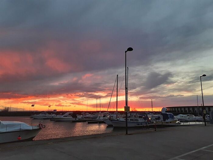 Appartamento trilocale in vendita in Casalborsetti Via del Paradello, Ravenna