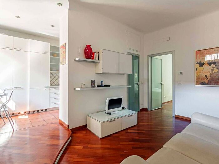 Appartamento bilocale in affitto in Via Amerigo Vespucci, Porta Nuova, Milano