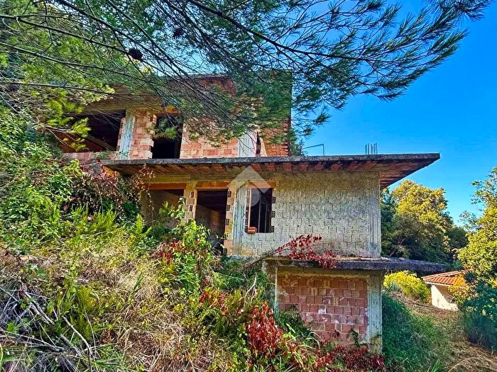 Casa con 10 locali in vendita in Località Acqua del Lauro, Centola