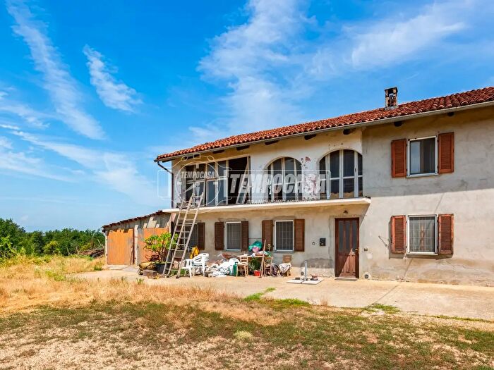 Casa con 7 locali in vendita in Strada Provinciale, Cellarengo