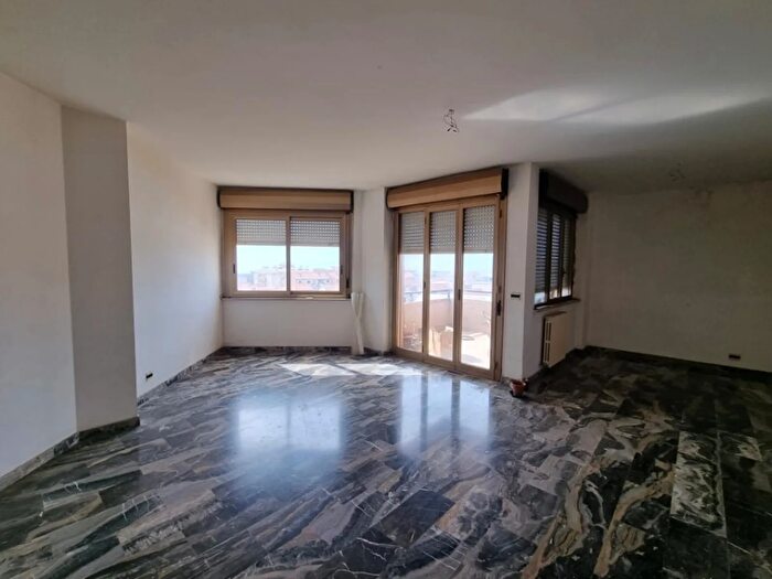 Appartamento con 5 locali in vendita in Reggio Calabria