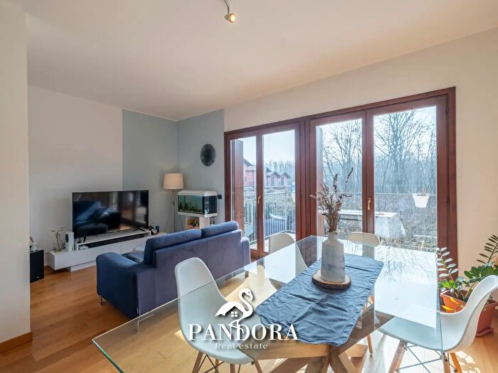 Casa con 7 locali in vendita in Via Piemonte, Cassano Magnago