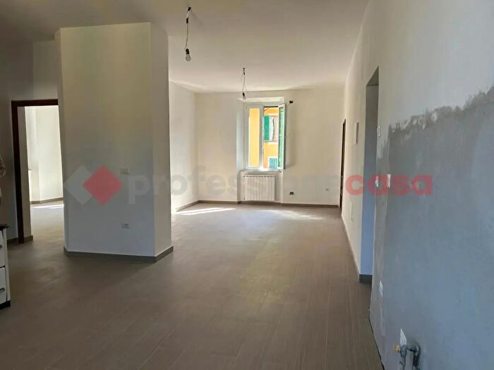 Appartamento trilocale in vendita in Via Guglielmo Marconi, Castelnuovo Di Garfagnana
