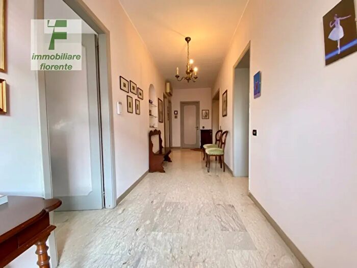 Casa con 5 locali in vendita in Via Montanari, Padova