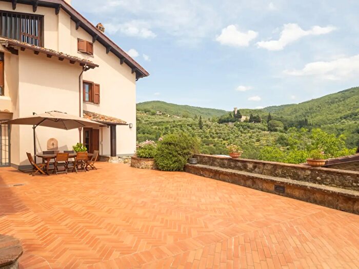 Appartamento con 14 locali in vendita in Via della Collina di Sopra, Calenzano