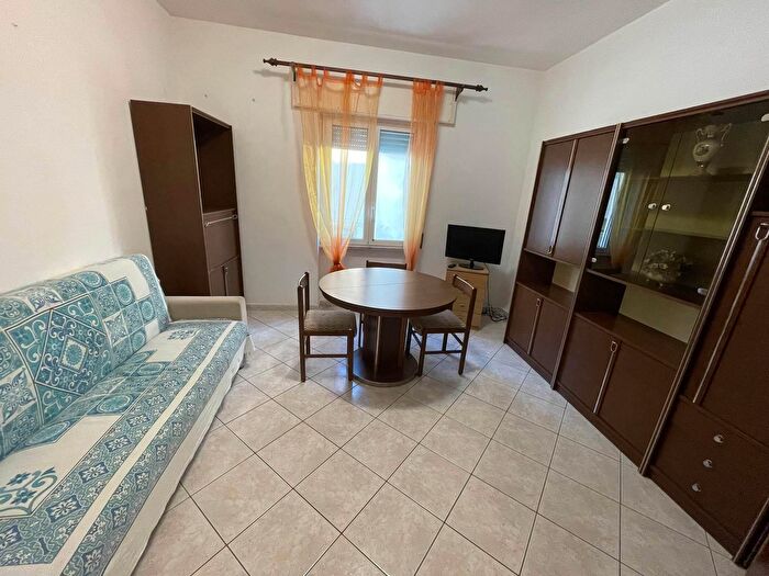 Appartamento con 5 locali in vendita in Follonica