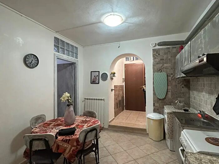 Appartamento trilocale in vendita in Vicolo Olivo, Rocca Priora