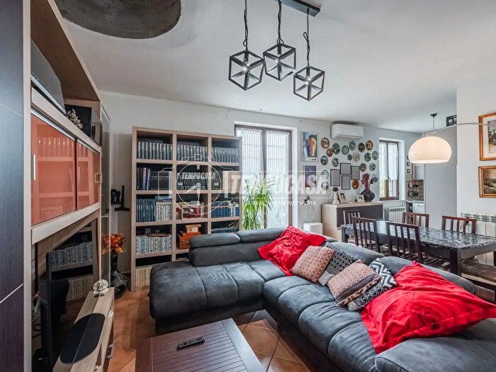 Appartamento trilocale in vendita in Correggio