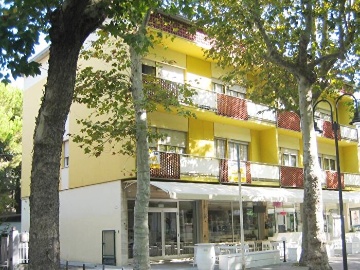 Appartamento trilocale in affitto in Viale Roma, Centro, Cervia