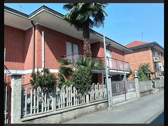 Casa con 6 locali in vendita in Strada Tagliaferro, Moncalieri