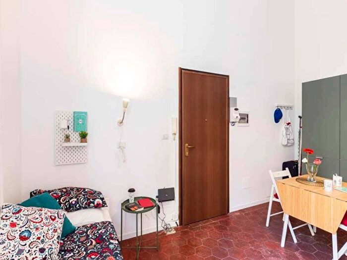 Appartamento monolocale in affitto in Via Paolo Bassi, Zara, Milano