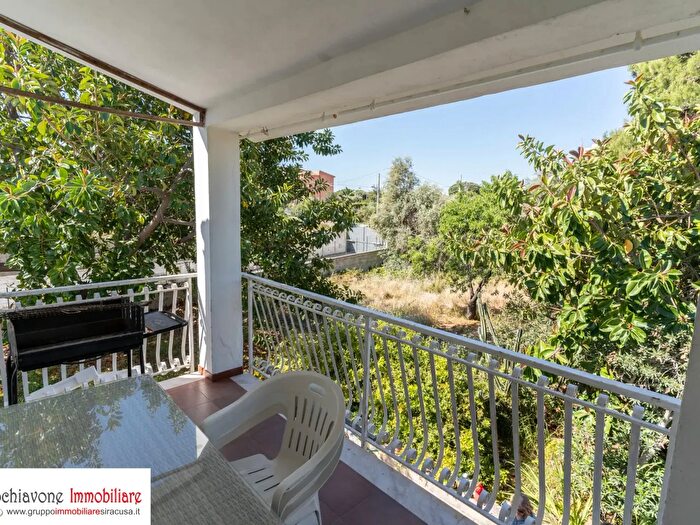 Casa con 5 locali in vendita in Siracusa