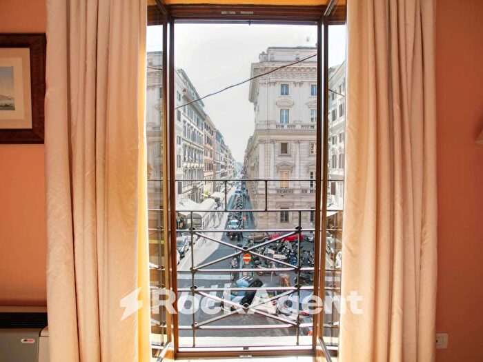 Appartamento trilocale in affitto in Via Venti Settembre, Sallustiano, Roma