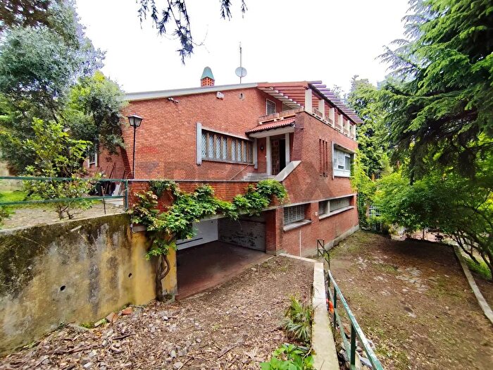 Casa con 13 locali in vendita in Pino Torinese