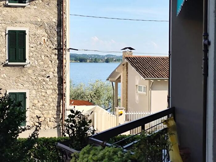 Appartamento bilocale in affitto in Via Verdi, Predore