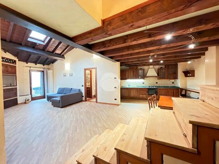 Appartamento bilocale in affitto in Via San Carlo, Verona