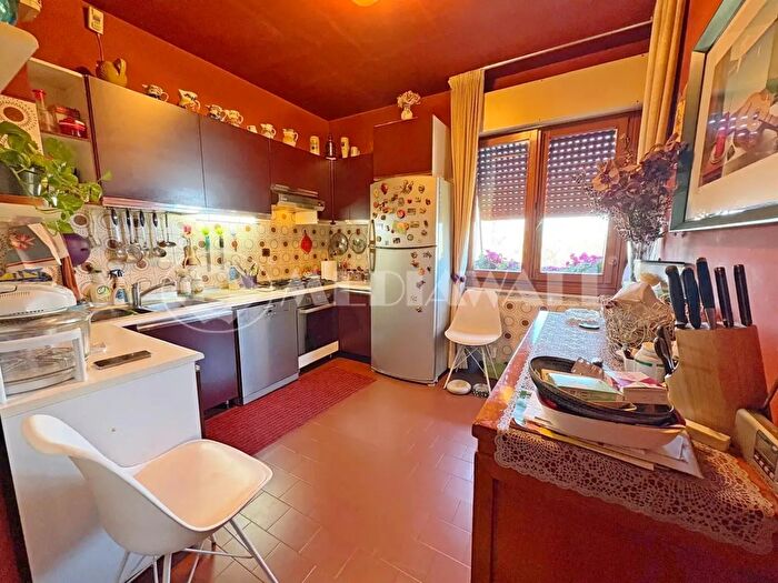 Appartamento con 8 locali in vendita in Via Alberto Amman a, Pordenone