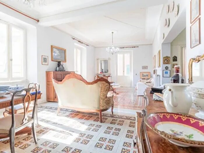 Appartamento con 6 locali in vendita in Corso Roma, Levanto