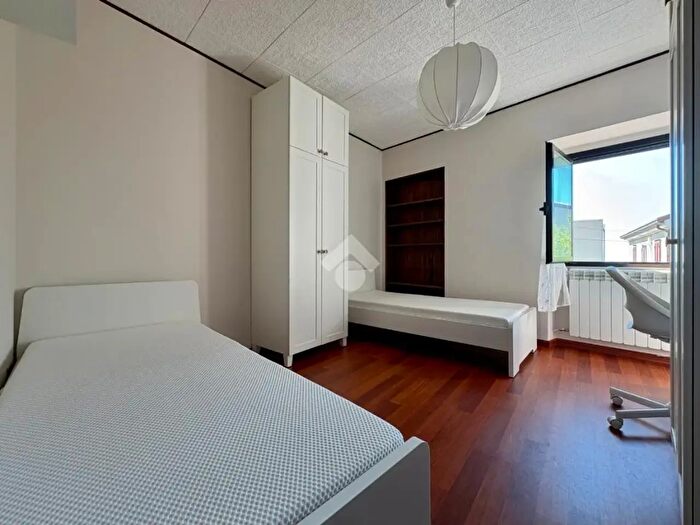 Appartamento monolocale in affitto in Via Commerciale, Trieste