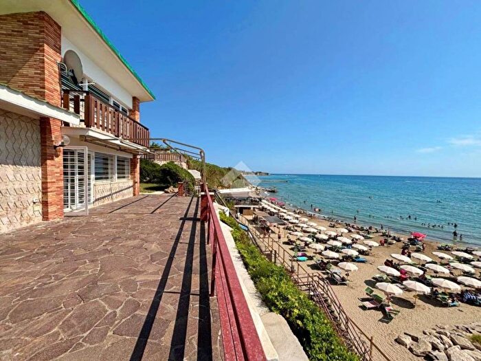 Casa quadrilocale in affitto in Via Ardeatina, Lavinio Mare, Anzio
