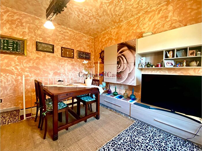 Appartamento con 5 locali in vendita in Lucca