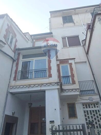 Casa con 6 locali in vendita in Santi Cosma E Damiano