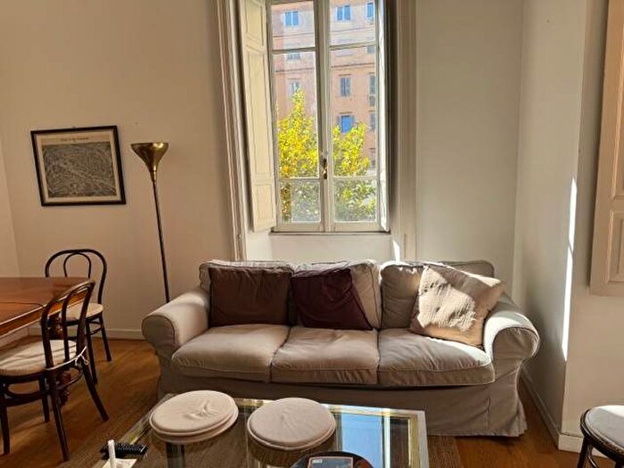 Appartamento quadrilocale in affitto in Via Novara, Trieste Coppedè, Roma