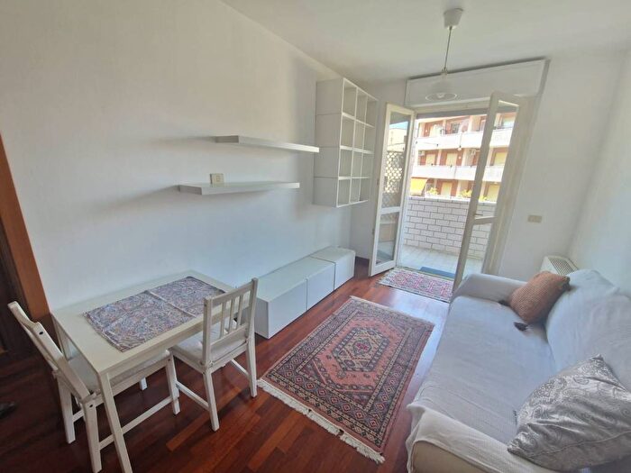 Appartamento bilocale in affitto in Via Andrémarie Ampère, Casoretto, Milano