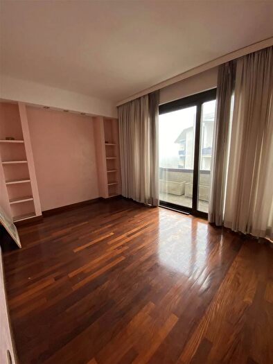 Appartamento con 5 locali in vendita in Crema, Crema