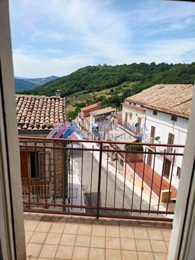 Casa con 5 locali in vendita in Via Rischiaro, Furci