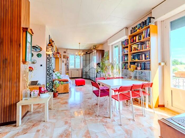 Appartamento quadrilocale in vendita in Via Luigi Pulci, Milano