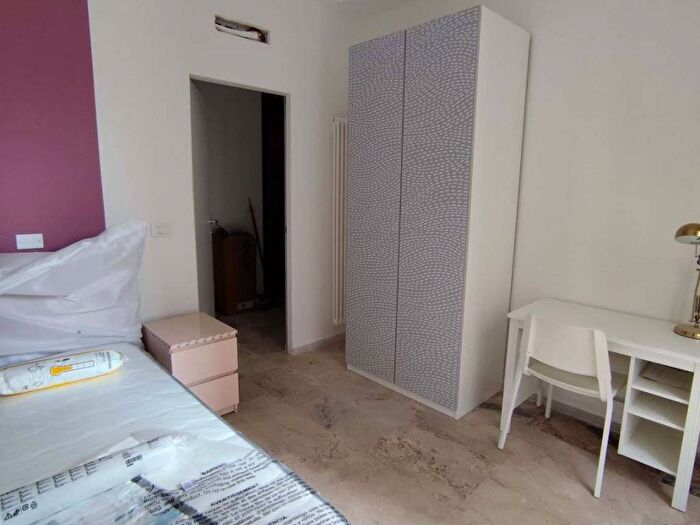 Appartamento con 6 locali in affitto in Via Ugo Bassi, Centro Storico, Bologna