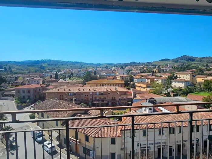 Appartamento con 5 locali in vendita in del Commercio, Casciana Terme Lari