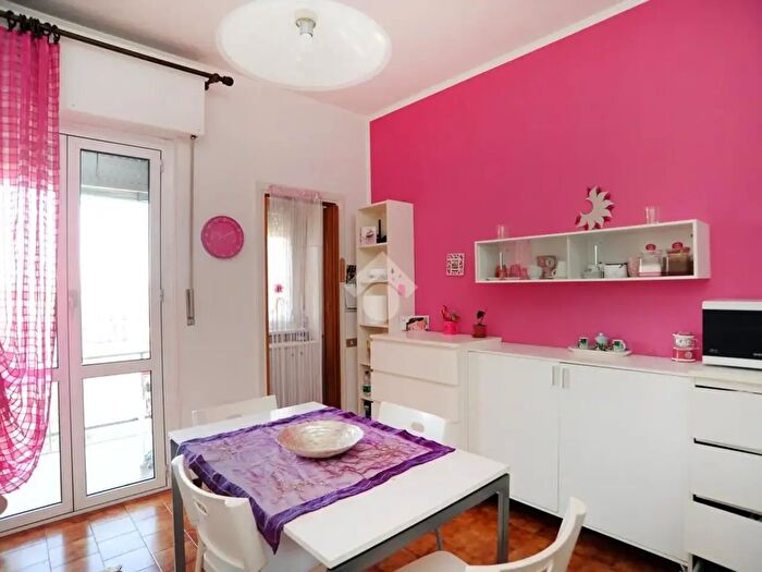 Appartamento bilocale in vendita in Via Monte Rotondo, Milano