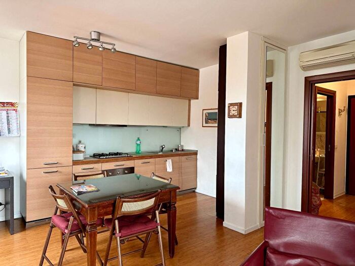 Appartamento bilocale in affitto in Via Filippo Argelati, Navigli Darsena, Milano