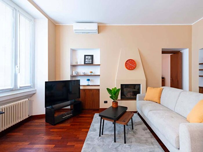 Appartamento bilocale in affitto in Via Carlo Farini, Isola, Milano