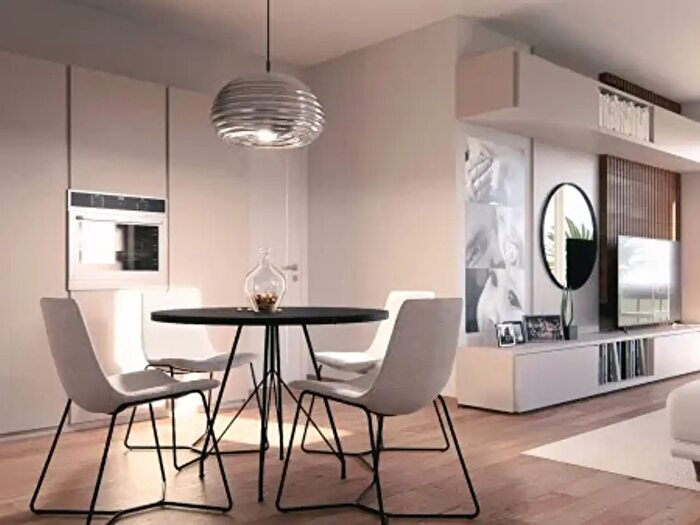 Appartamento quadrilocale in vendita in Piazzale Napoli, Cervia