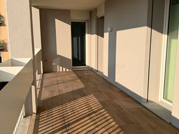 Appartamento trilocale in affitto in Via delle Forze Armate, Bisceglie, Milano