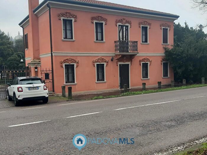 Casa con 5 locali in vendita in Via Guglielmo Marconi, Monselice