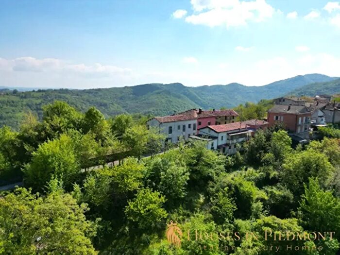 Casa con 6 locali in vendita in Torre Mondovi