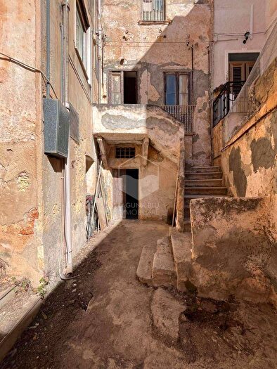 Casa quadrilocale in vendita in Via Calogero Isgrò, Marsala