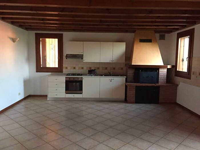 Casa trilocale in affitto in Saviabona, Vicenza