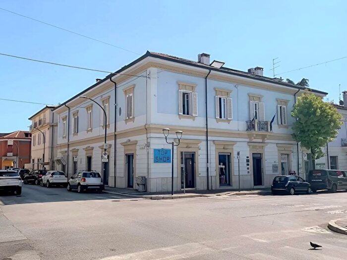 Appartamento quadrilocale in affitto in Centro, Avezzano