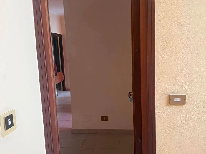 Appartamento con 8 locali in vendita in Via Caduti sul Lavoro, Palermo