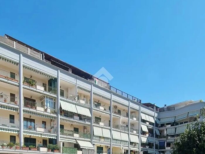 Appartamento quadrilocale in vendita in Via Custoza, Latina