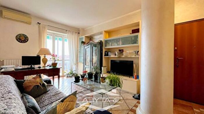 Appartamento quadrilocale in vendita in Corso Cesare Battisti, Carignano