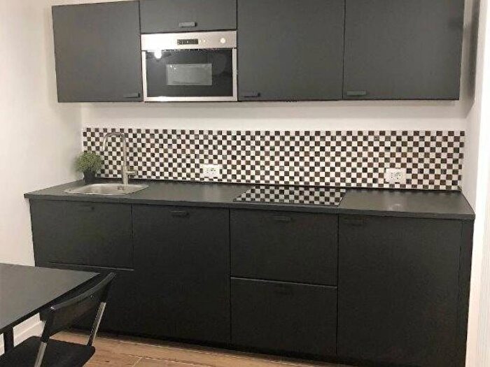 Appartamento monolocale in affitto in Via Crescenzio, Città Studi, Milano