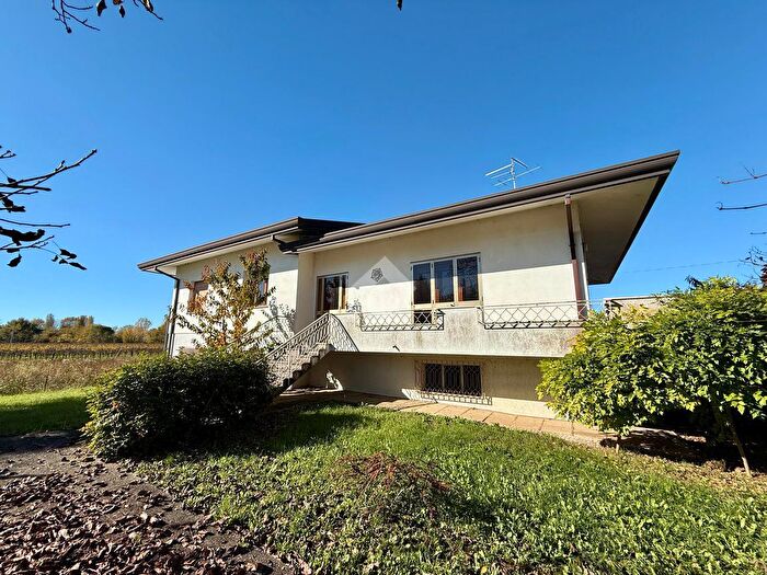 Casa con 5 locali in vendita in Via Barco, Pravisdomini