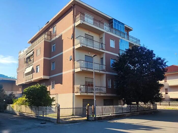 Appartamento con 5 locali in vendita in Via Flumendosa, Montesilvano